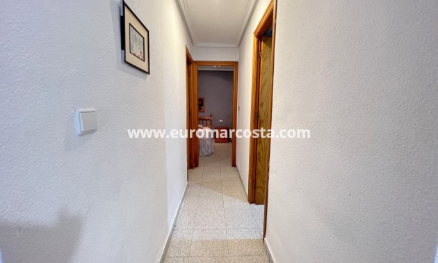 Sale - Apartment / flat - La Mata