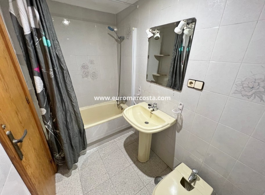 Sale - Apartment / flat - La Mata
