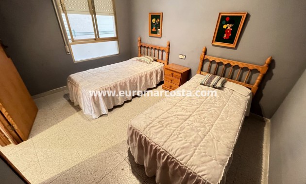 Sale - Apartment / flat - La Mata