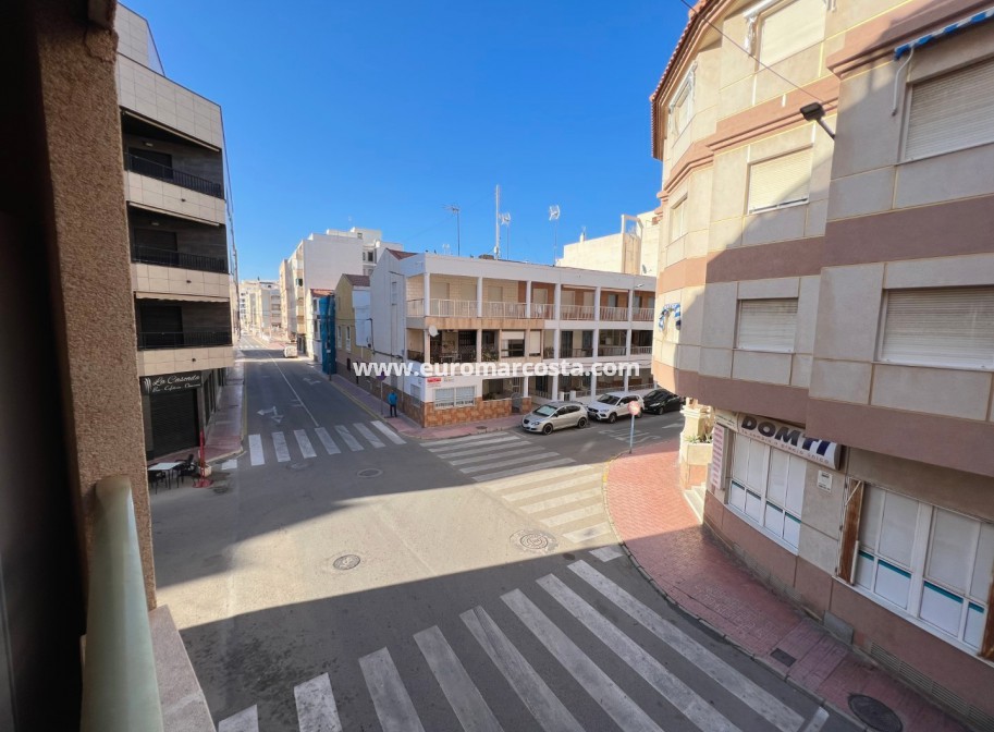 Sale - Apartment / flat - La Mata