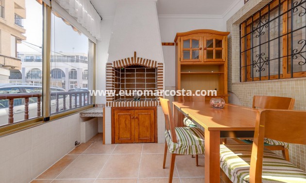Venta - Adosado - Torrevieja - TORREVIEJA