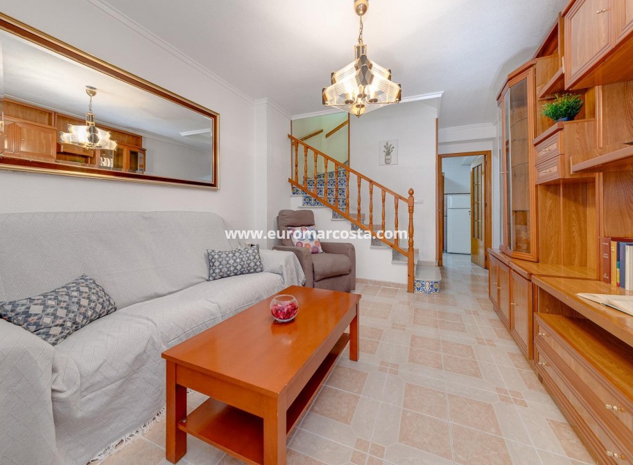 Venta - Adosado - Torrevieja - TORREVIEJA
