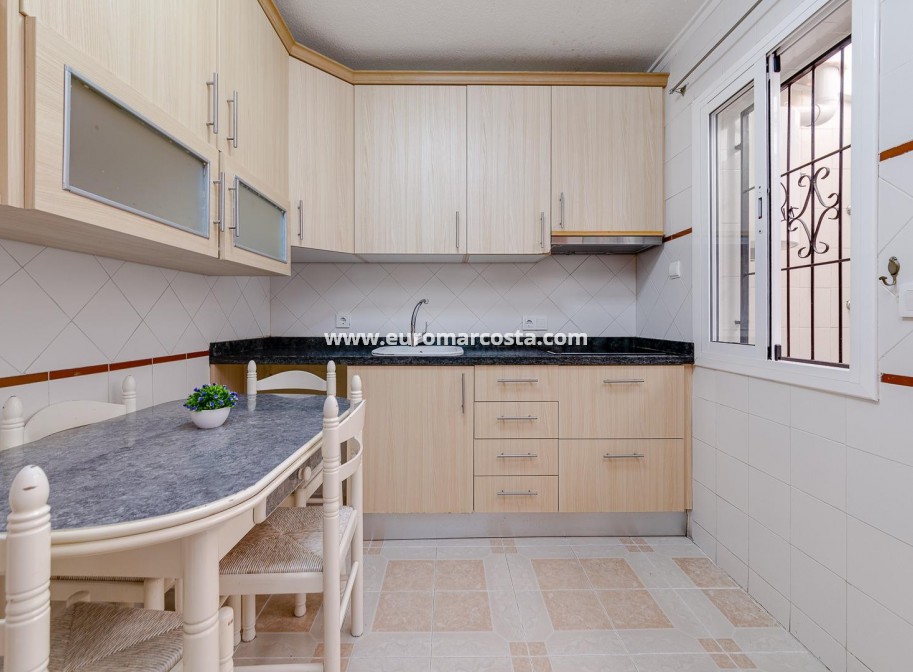 Venta - Adosado - Torrevieja - TORREVIEJA