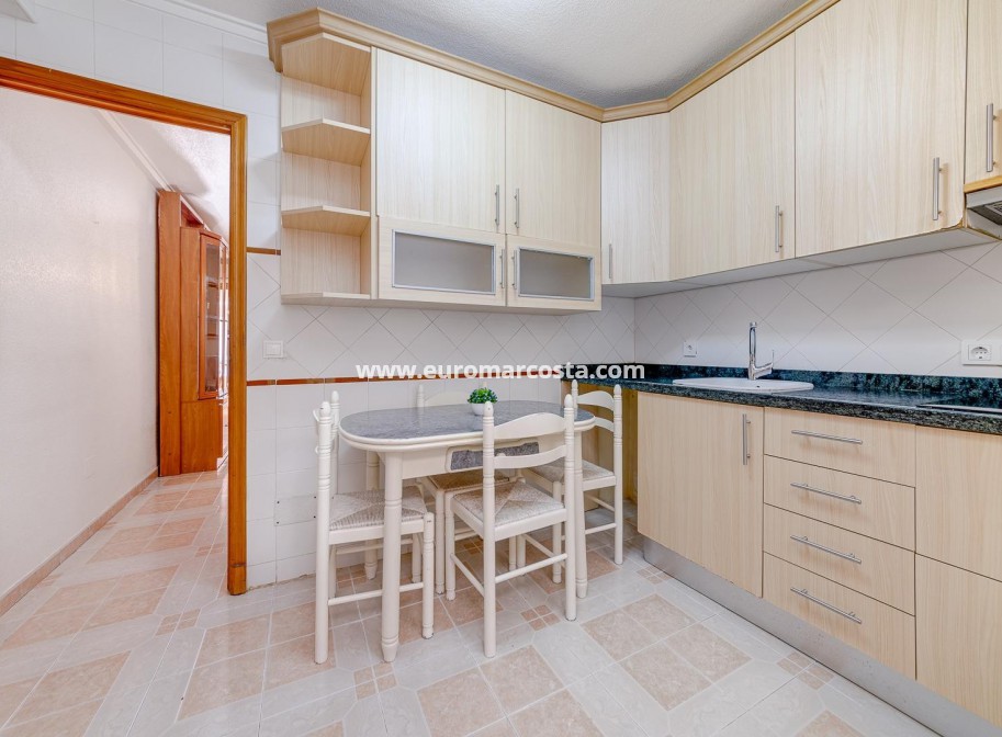 Venta - Adosado - Torrevieja - TORREVIEJA