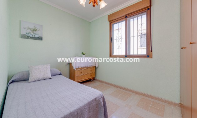 Venta - Adosado - Torrevieja - TORREVIEJA