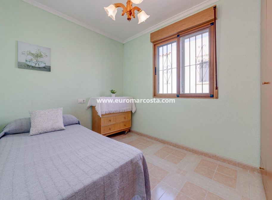 Venta - Adosado - Torrevieja - TORREVIEJA