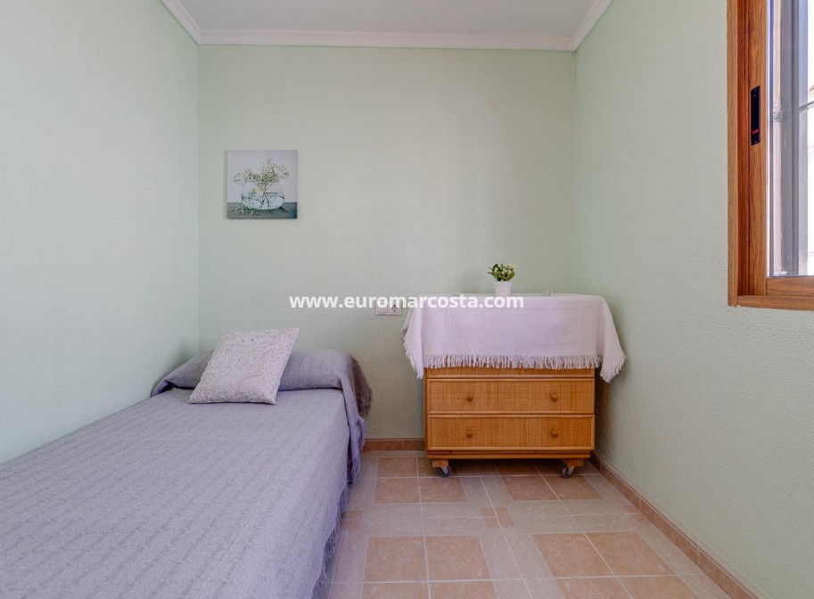 Venta - Adosado - Torrevieja - TORREVIEJA