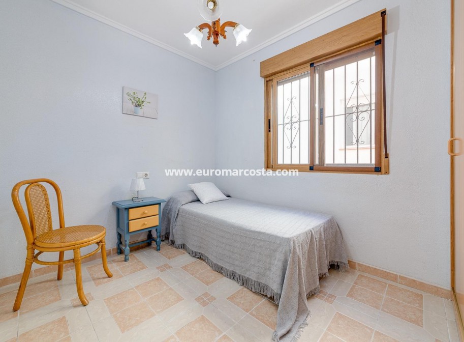 Venta - Adosado - Torrevieja - TORREVIEJA