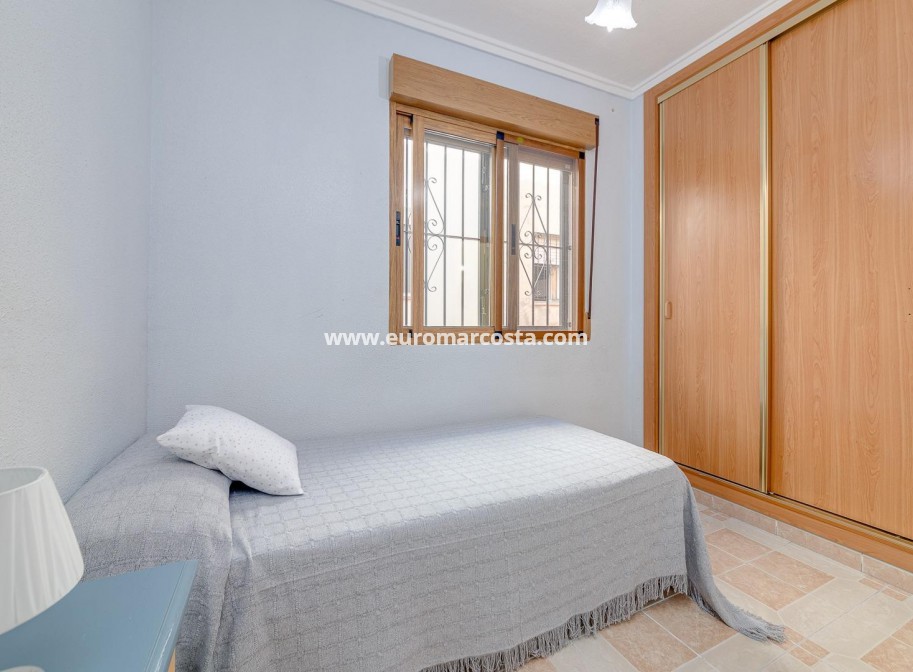 Venta - Adosado - Torrevieja - TORREVIEJA