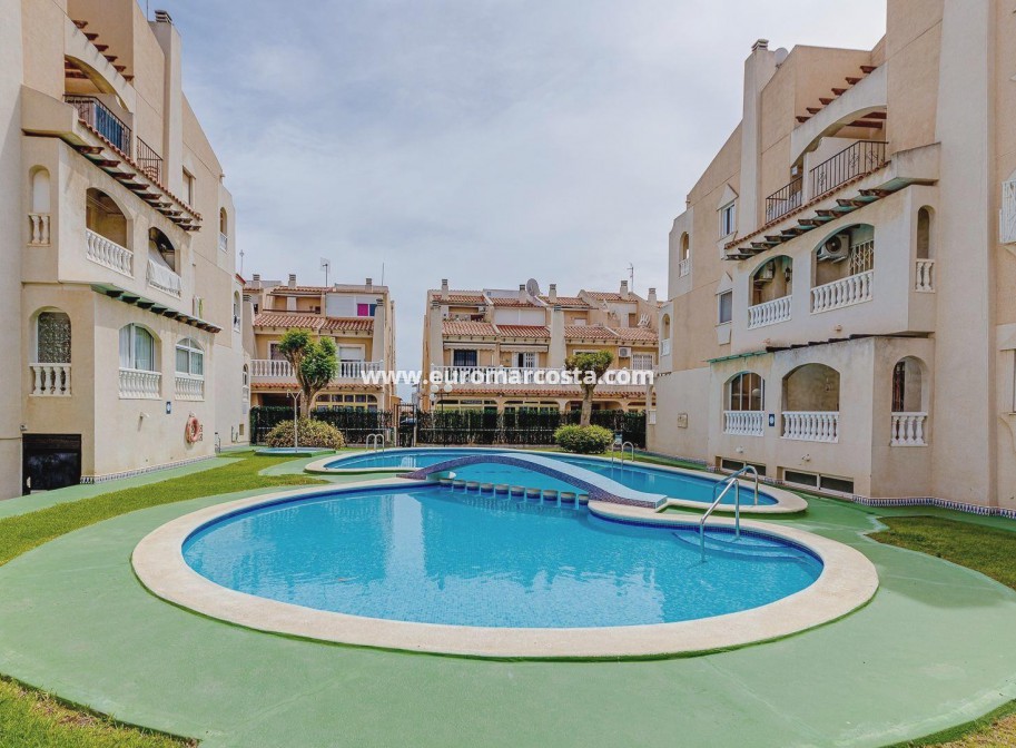 Venta - Adosado - Torrevieja - TORREVIEJA