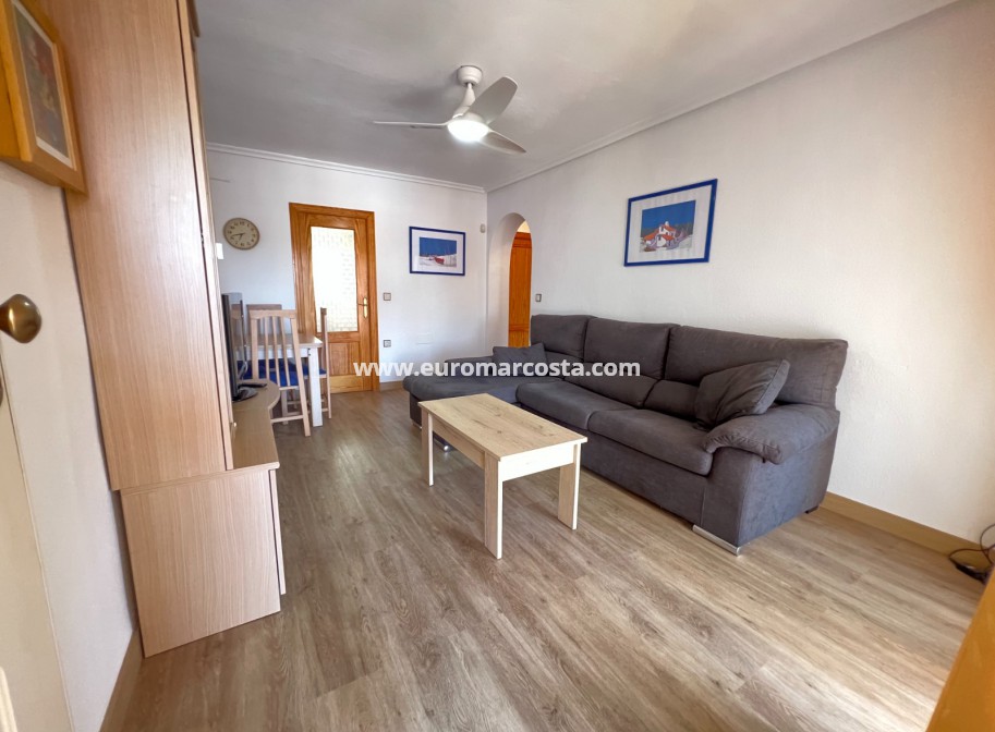 Sale - Bungalow Planta Alta - Los Montesinos