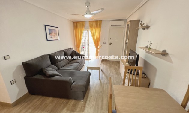Sale - Bungalow Planta Alta - Los Montesinos