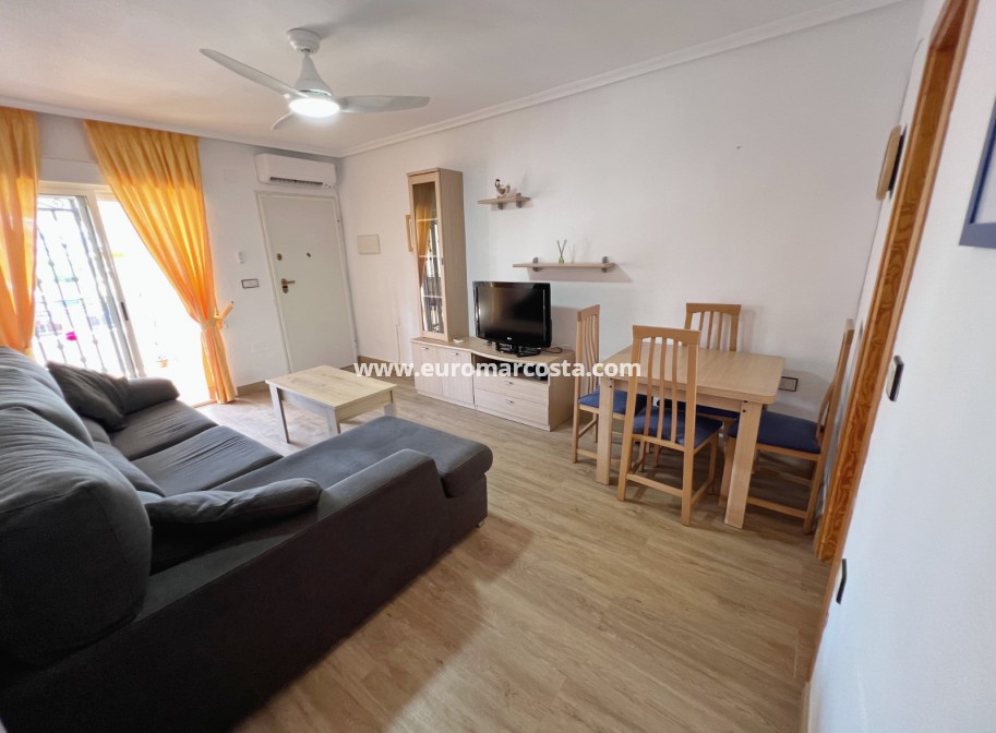 Sale - Bungalow Planta Alta - Los Montesinos