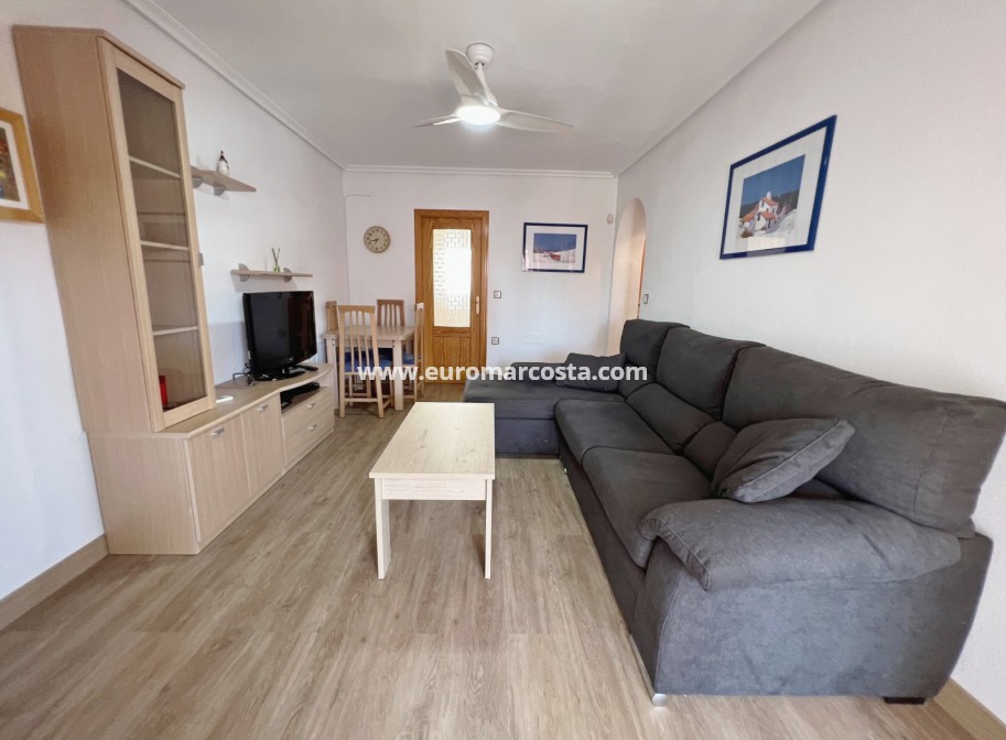Sale - Bungalow Planta Alta - Los Montesinos