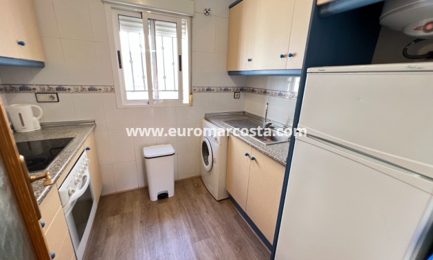 Sale - Bungalow Planta Alta - Los Montesinos