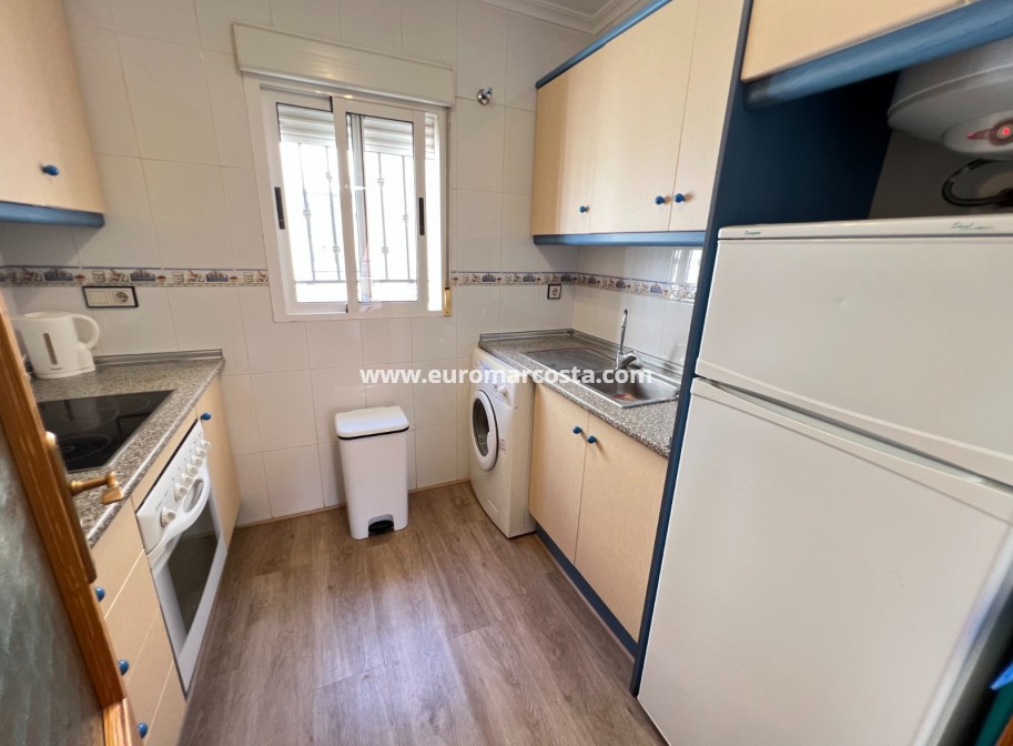 Sale - Bungalow Planta Alta - Los Montesinos