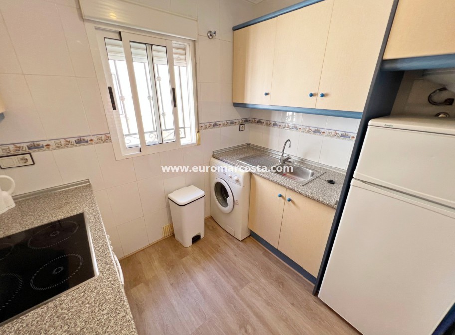 Sale - Bungalow Planta Alta - Los Montesinos