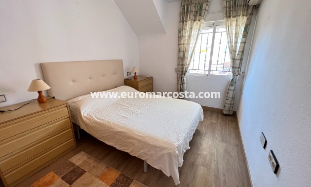 Sale - Bungalow Planta Alta - Los Montesinos