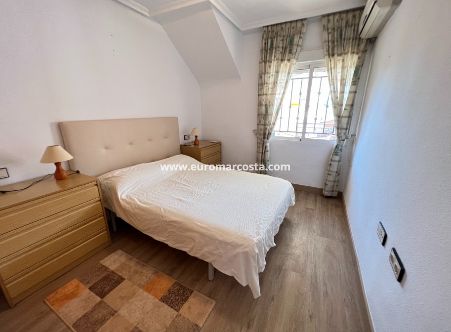 Sale - Bungalow Planta Alta - Los Montesinos