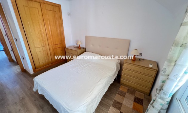 Sale - Bungalow Planta Alta - Los Montesinos