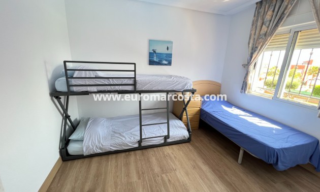 Sale - Bungalow Planta Alta - Los Montesinos