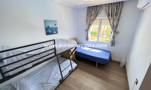 Sale - Bungalow Planta Alta - Los Montesinos