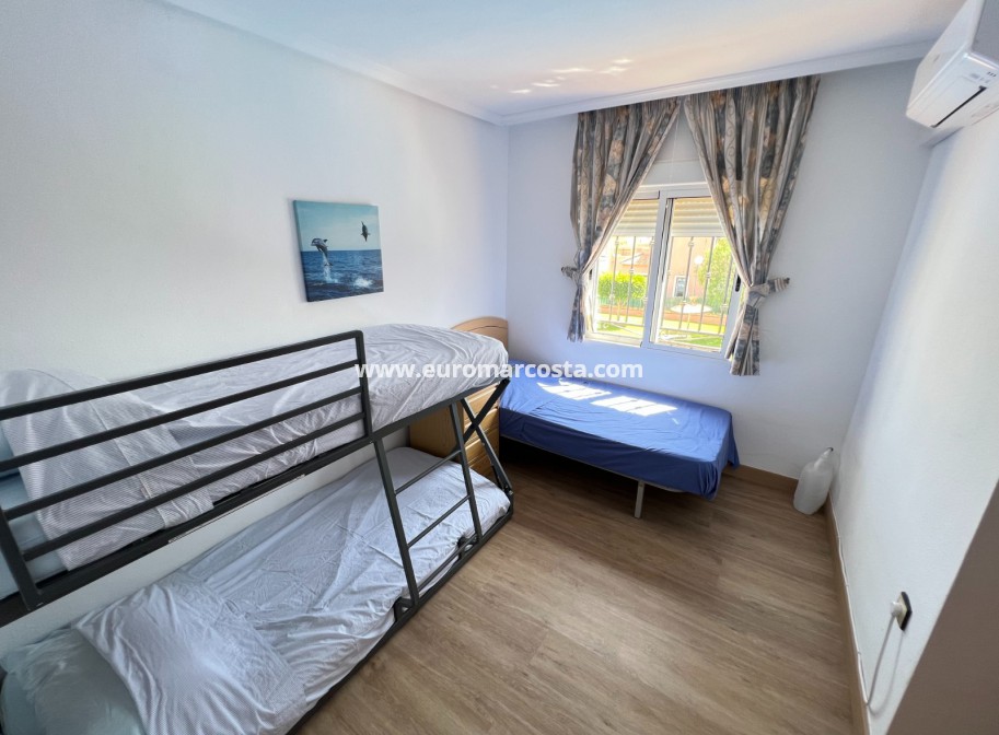 Sale - Bungalow Planta Alta - Los Montesinos