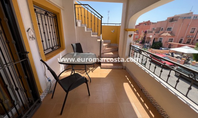 Sale - Bungalow Planta Alta - Los Montesinos