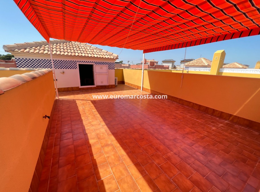 Sale - Bungalow Planta Alta - Los Montesinos