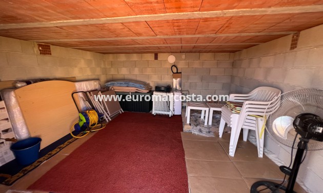 Sale - Bungalow Planta Alta - Los Montesinos