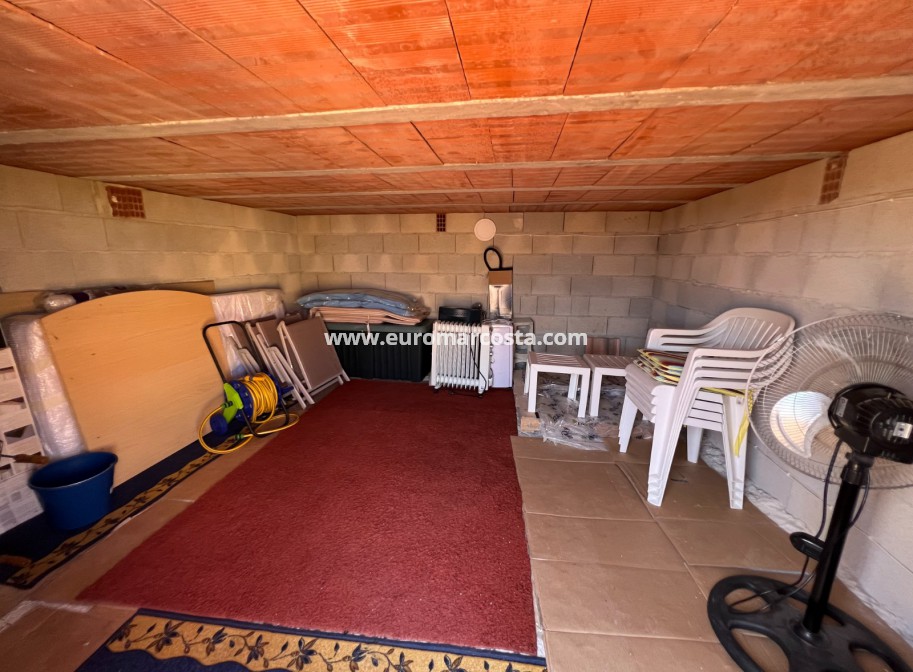 Sale - Bungalow Planta Alta - Los Montesinos