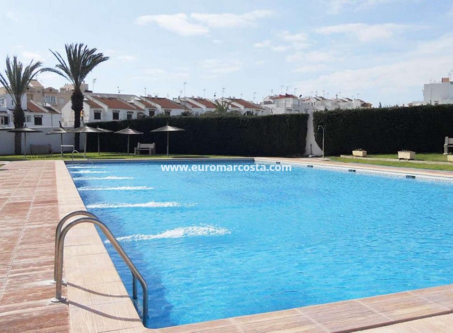Objekte zum Wiederverkauf - Wohnung - Torrevieja - TORREVIEJA