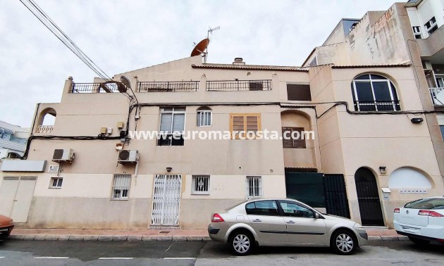 Objekte zum Wiederverkauf - Wohnung - Torrevieja - TORREVIEJA