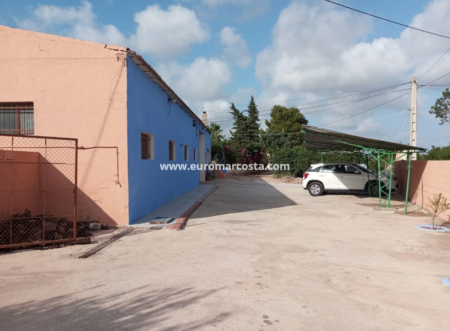 Objekte zum Wiederverkauf - Industrial unit - Torrevieja - Polígono Industrial Casa Grande
