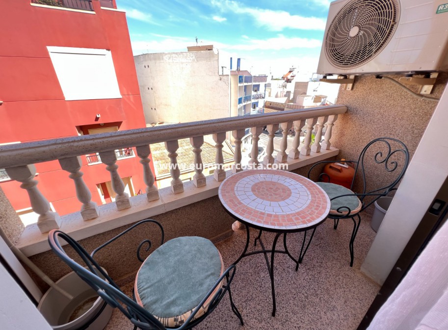 Sale - Apartment / flat - Guardamar del Segura - Pueblo