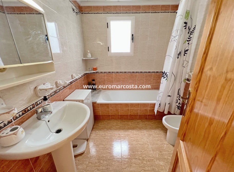Venta - Apartamento / piso - Guardamar del Segura