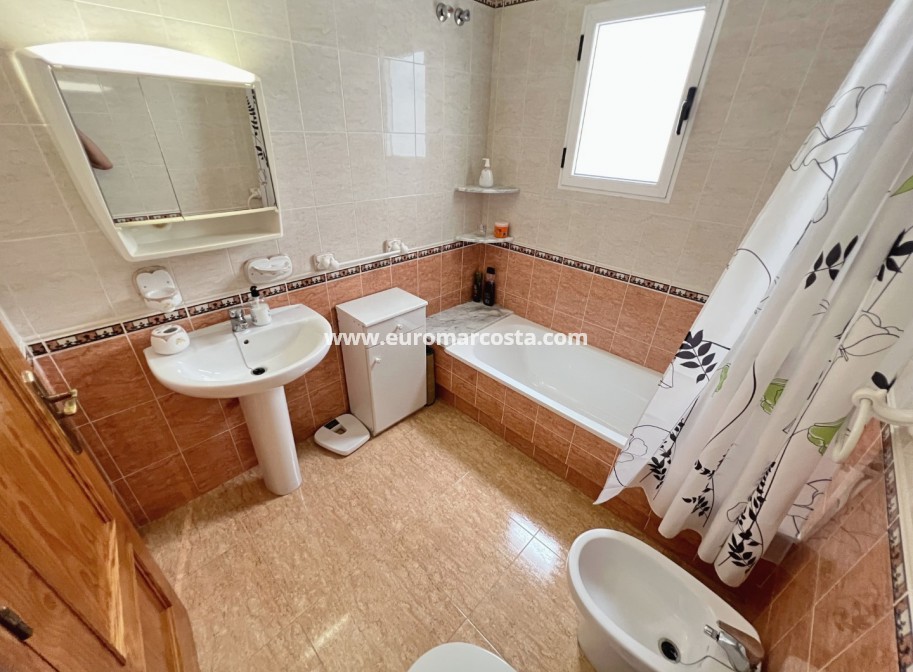Venta - Apartamento / piso - Guardamar del Segura