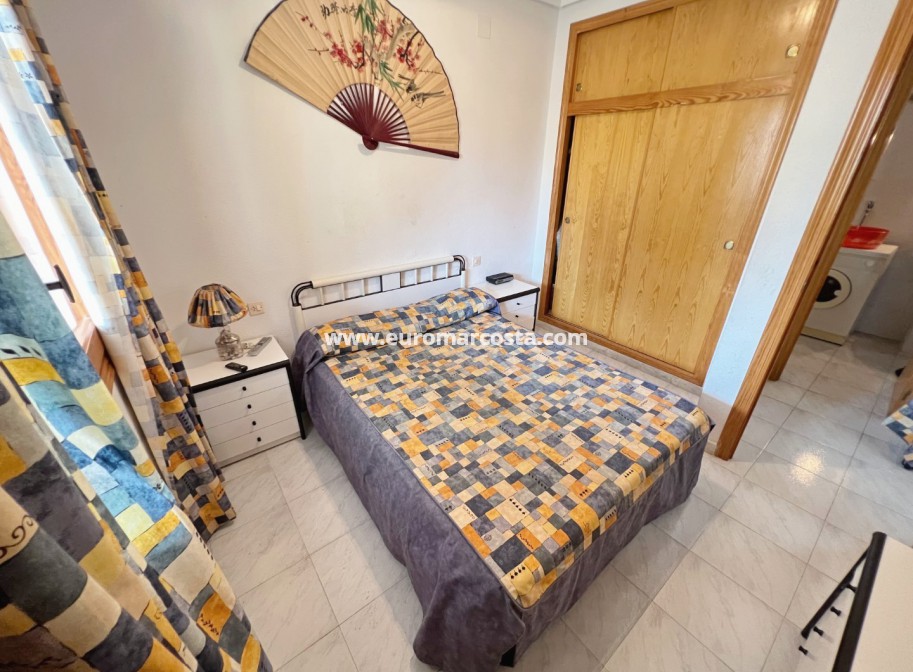 Sale - Apartment / flat - La Mata