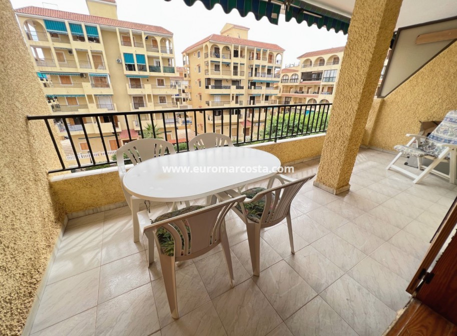 Sale - Apartment / flat - La Mata
