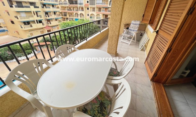 Sale - Apartment / flat - La Mata