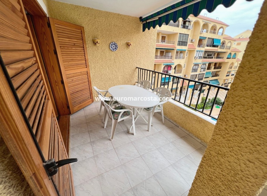 Sale - Apartment / flat - La Mata