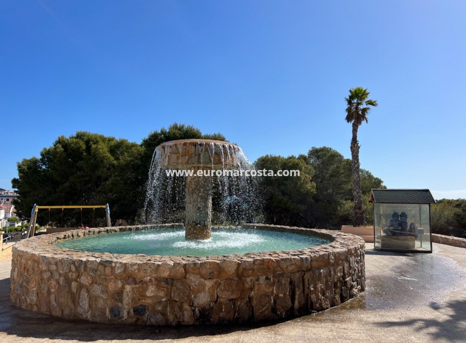 Sale - Apartment / flat - La Mata