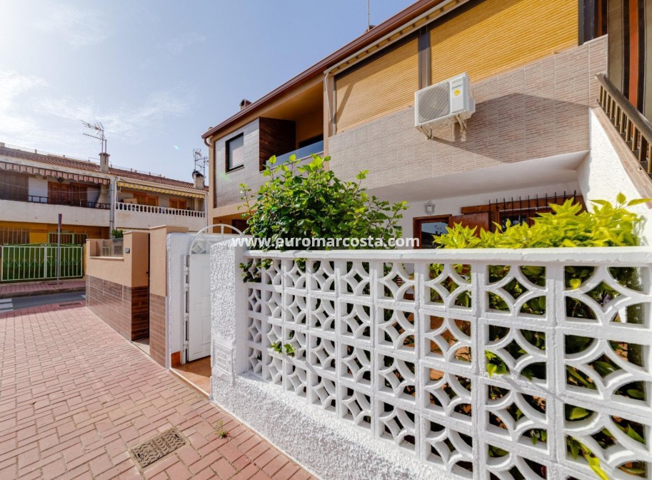 Venta - Bungalow Planta Baja - Torrevieja - TORREVIEJA