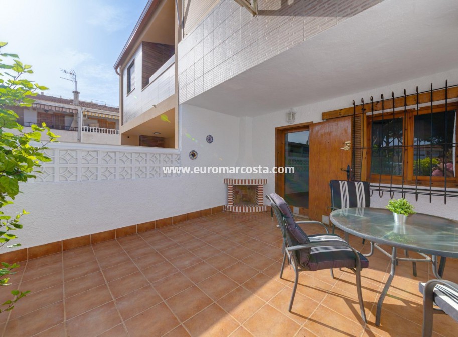 Venta - Bungalow Planta Baja - Torrevieja - TORREVIEJA