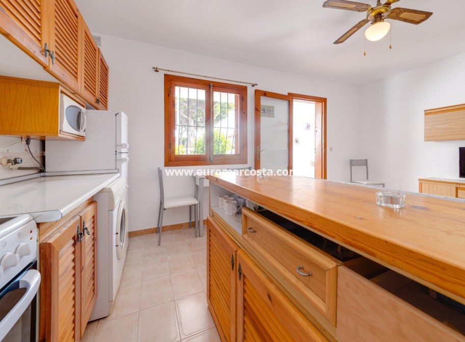 Venta - Bungalow Planta Baja - Torrevieja - TORREVIEJA