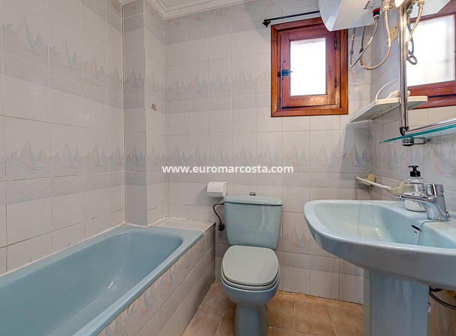 Venta - Bungalow Planta Baja - Torrevieja - TORREVIEJA