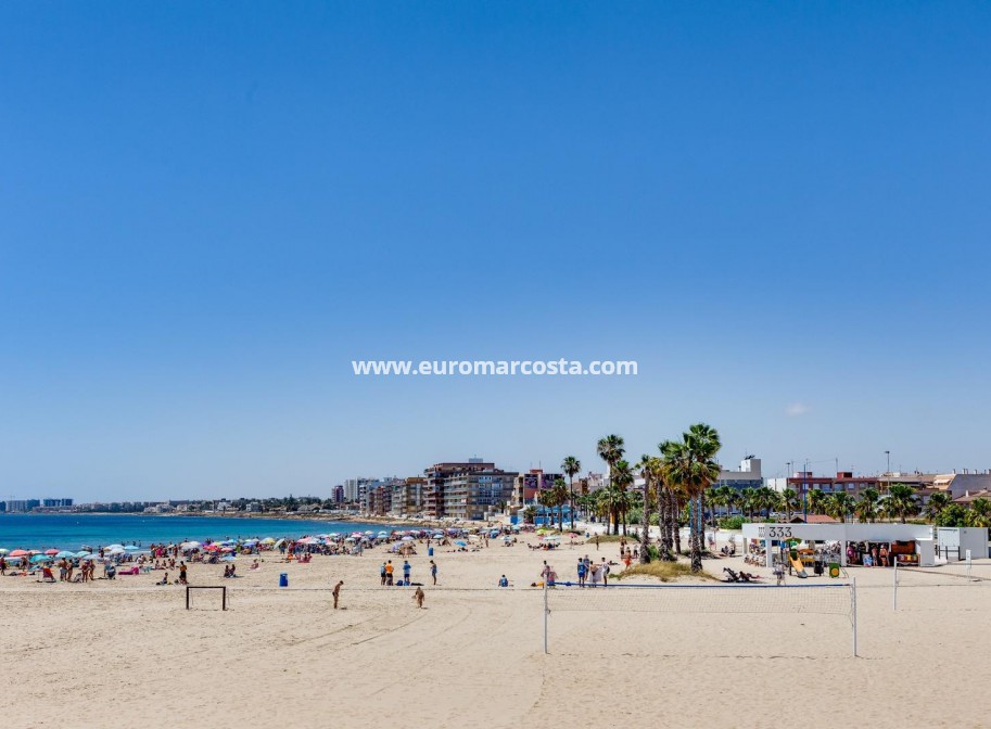 Venta - Bungalow Planta Baja - Torrevieja - TORREVIEJA