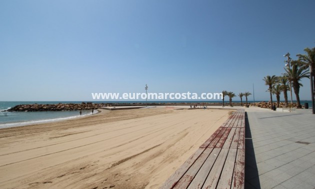 Venta - Bungalow Planta Baja - Torrevieja - TORREVIEJA