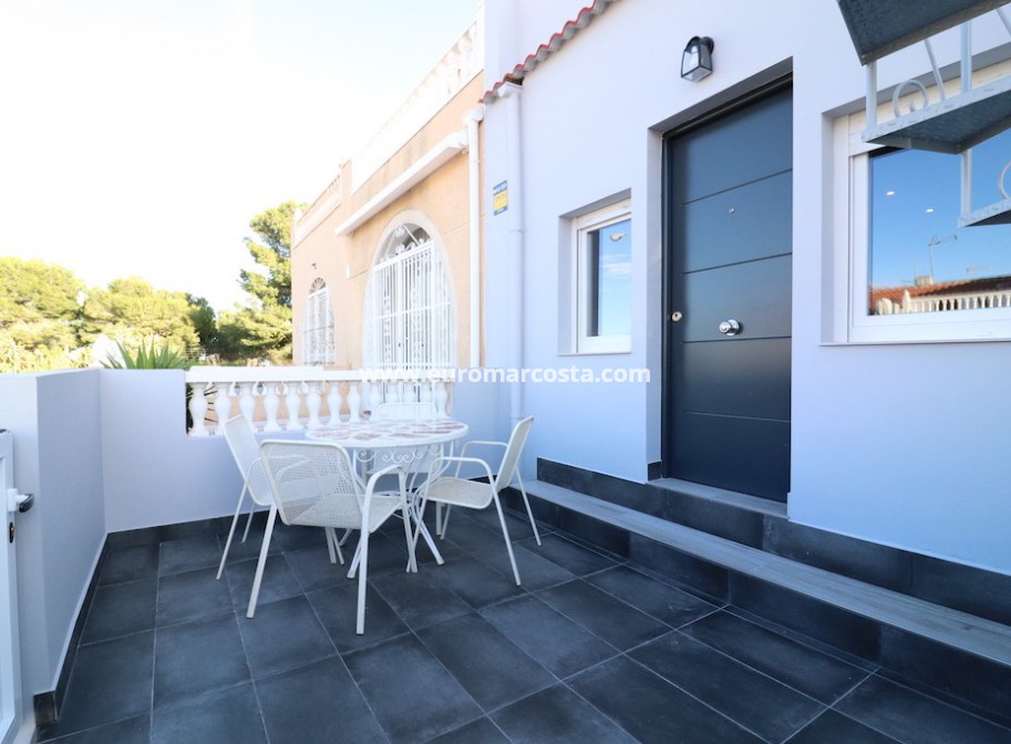 Sale - Townhouse - Torrevieja - TORREVIEJA