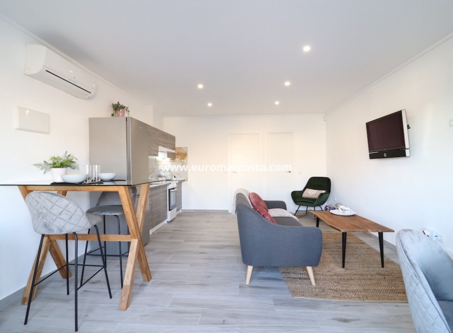 Sale - Townhouse - Torrevieja - TORREVIEJA